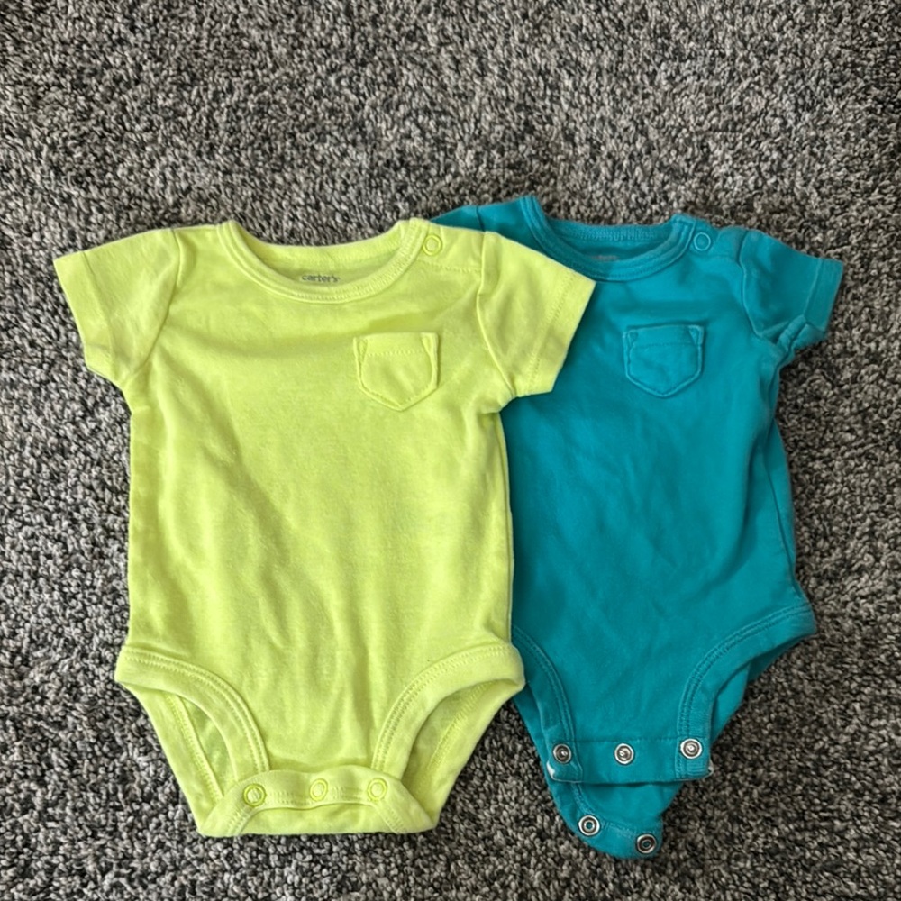 Carter's 2 newborn onesie bundle Bright Green and teal